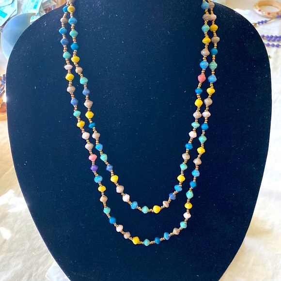 2 unusual multi colored African paper beaded necklaces. - Picture 6 of 8